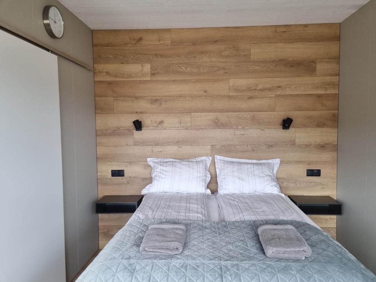 New And Well Furnished Studio Apartment For Two 30 Km From Kirkjubaejarklaustur Perfect Place To Stay At Right Between Black Beach And Joekulsarlon Exterior photo